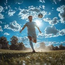 库尼亚与多尔古打出精妙配合，丹麦人在禁区边缘尝试射门但稍稍偏出。 45+1分钟 ｜ ⚪️ 0-0 🔴 ｜ #MUFC 来源：Stretford Paddock