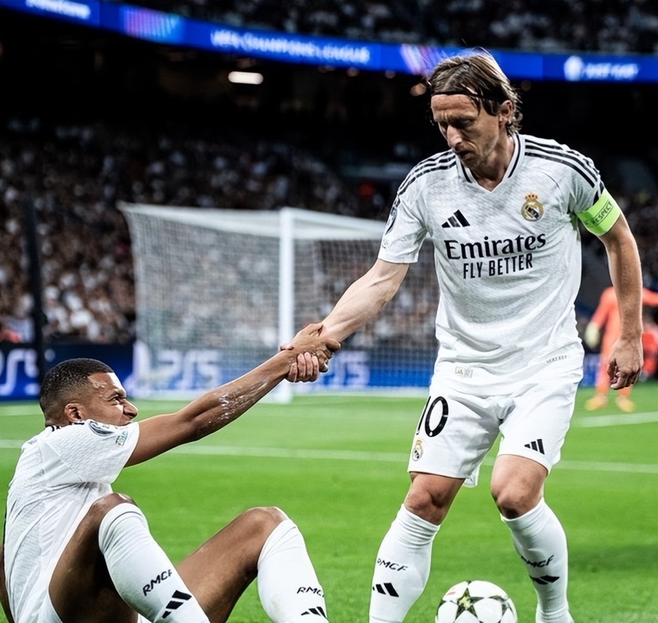 杯赛夹击 杯赛夹击